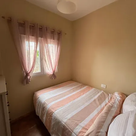 La Casa De Naranjos Tatil Evi Vega de San Mateo