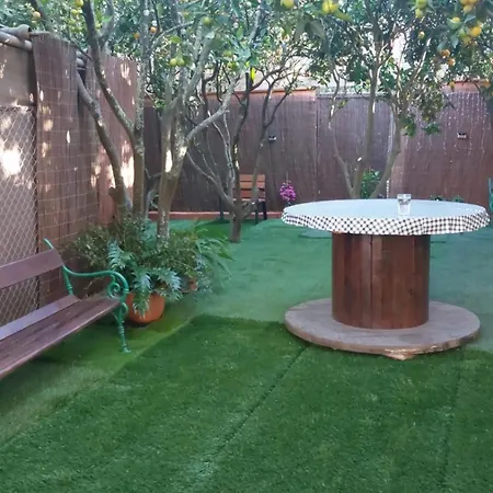 La Casa De Naranjos * Vega de San Mateo