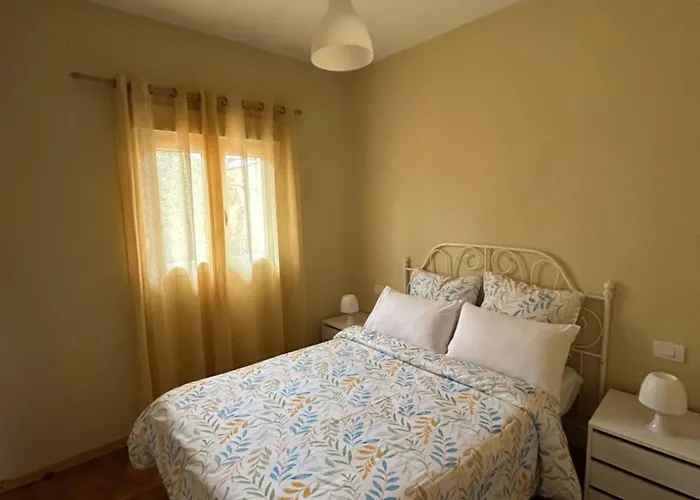 La Casa De Naranjos * Vega de San Mateo